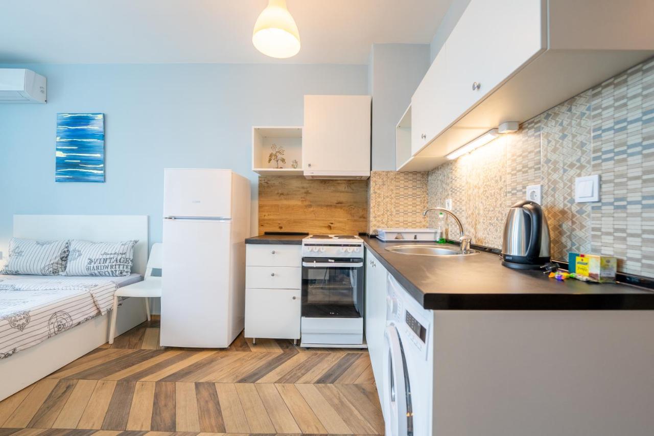 Cozy Little Apartment In Studentski Grad Sofia Exterior photo