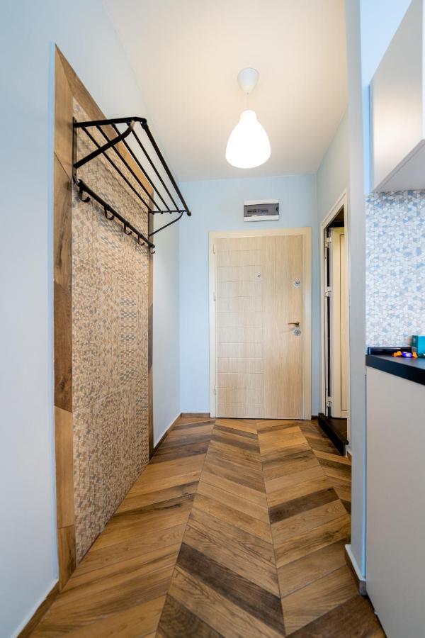 Cozy Little Apartment In Studentski Grad Sofia Exterior photo